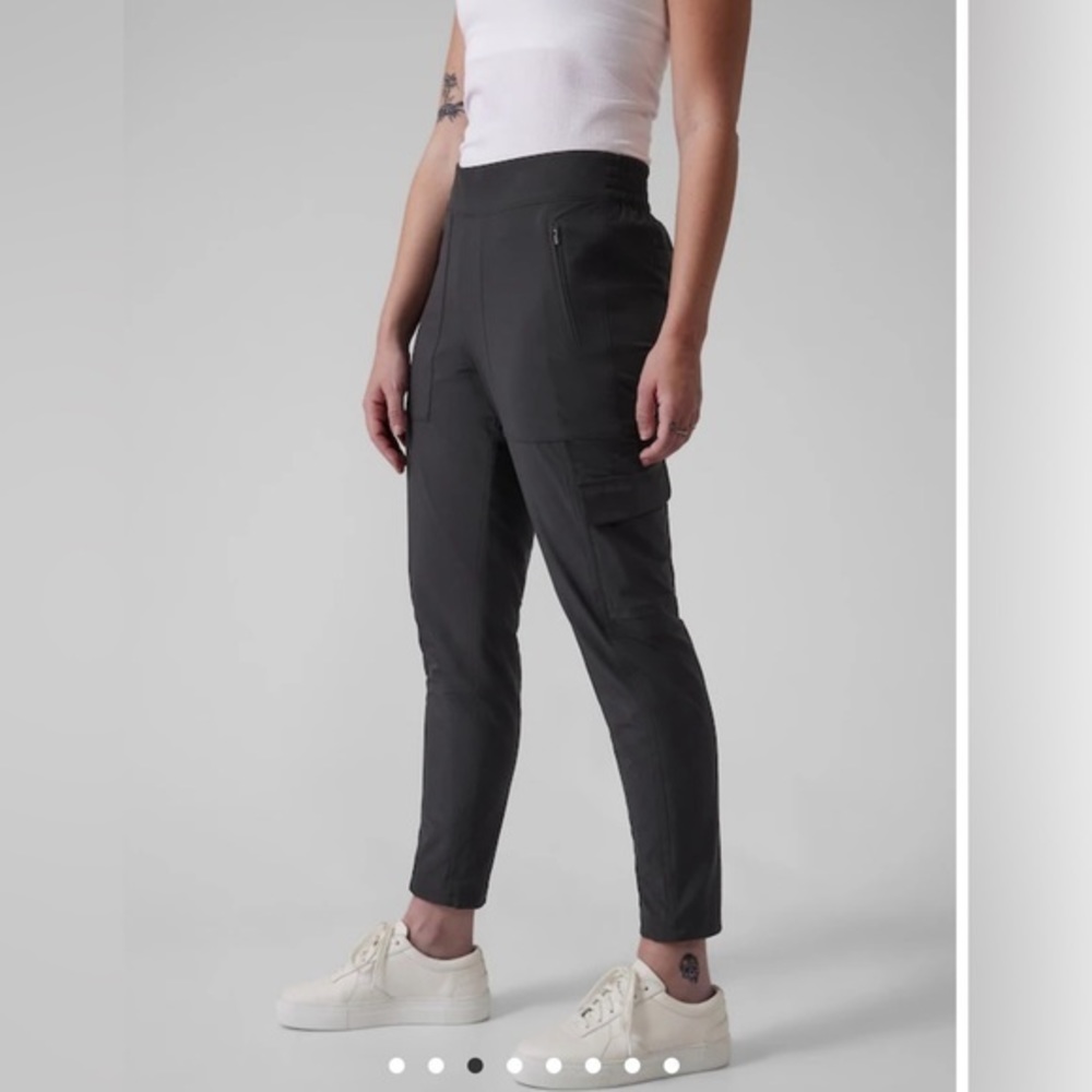 Athleta Chelsea Cargo Lined Pant